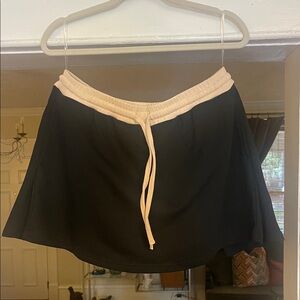 NWT Entro Black Skort with Cream Waistband